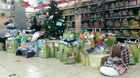 Spendenbaum im Fressnapf Karben